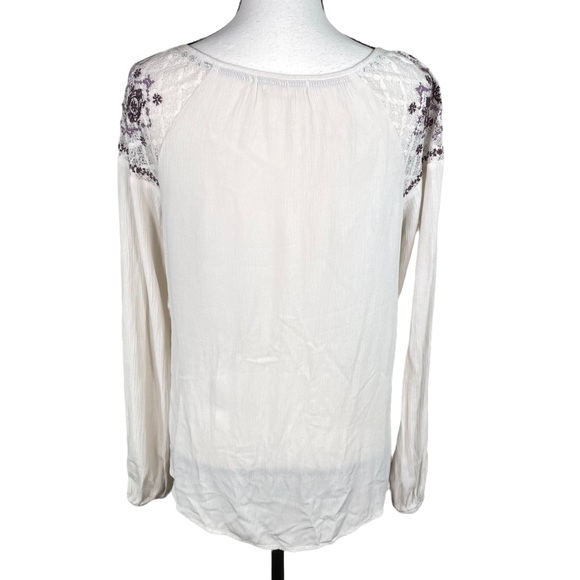 Altar’d State Boho Tassel Blouse - Picture 3 of 7